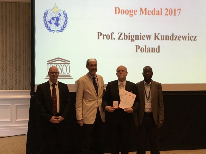 Dooge Medal 2017 prof Kundzewicz
